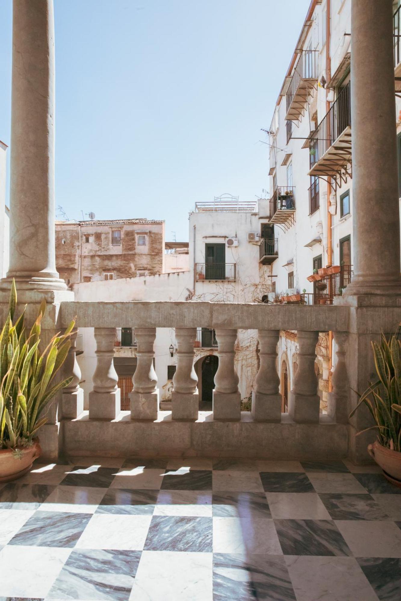 B&B Palazzo Corvino Palermo Exteriör bild
